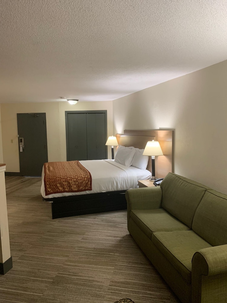 Comfort Room, King Suite with Sofa Bed