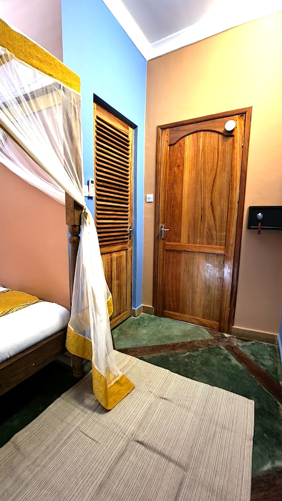 Basic Double Room