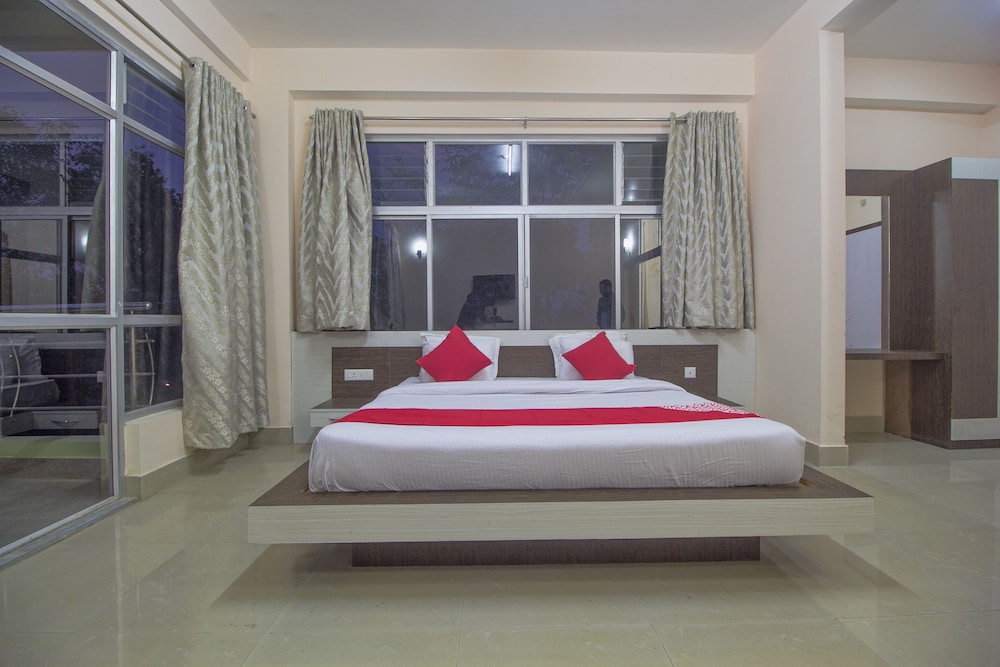 Suite, 1 King Bed photo 1
