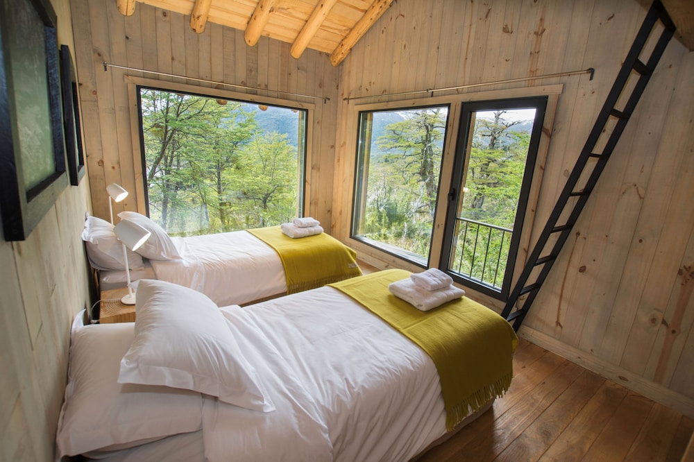 Family Quadruple Room, Lake View photo 1