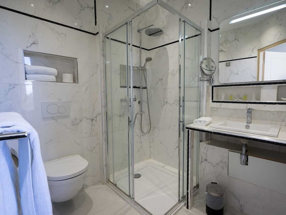 Quadruple Room, Ensuite (Group 3 (1, 5)) photo 2