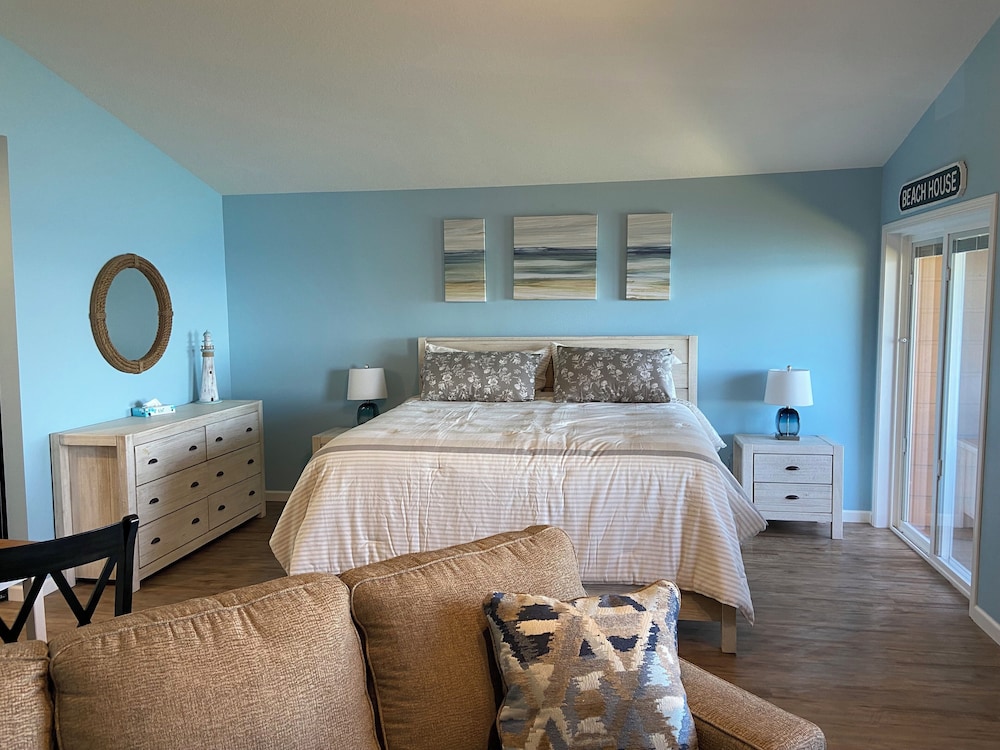 Honeymoon Single Room