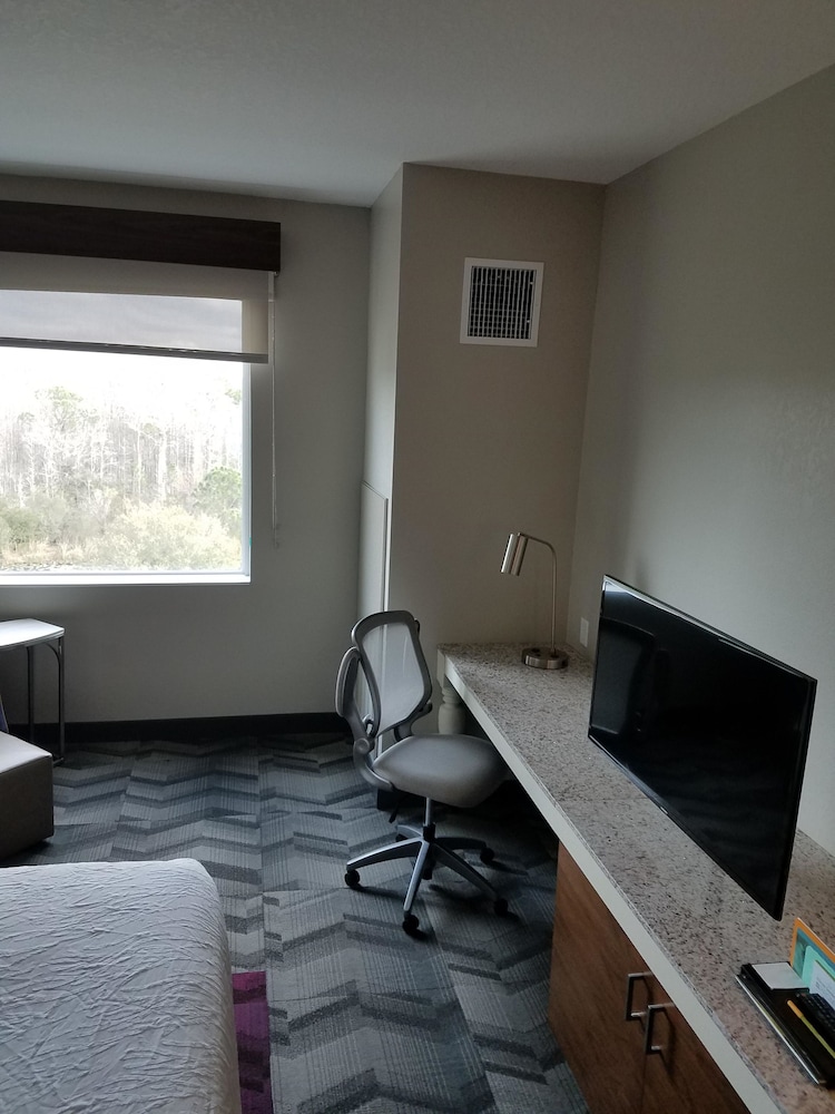 Room, 1 King Bed, Accessible, Non Smoking (hearing acc) photo 3
