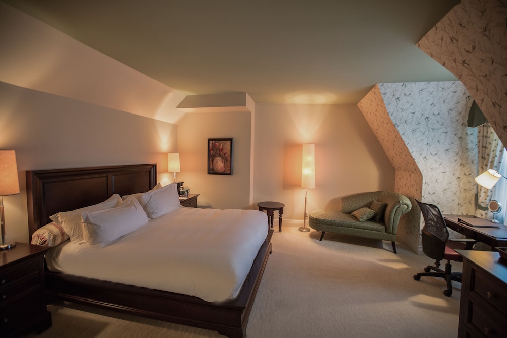 Classic Room, 1 King Bed - Photo 1