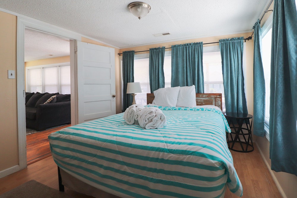 House, 2 Bedrooms