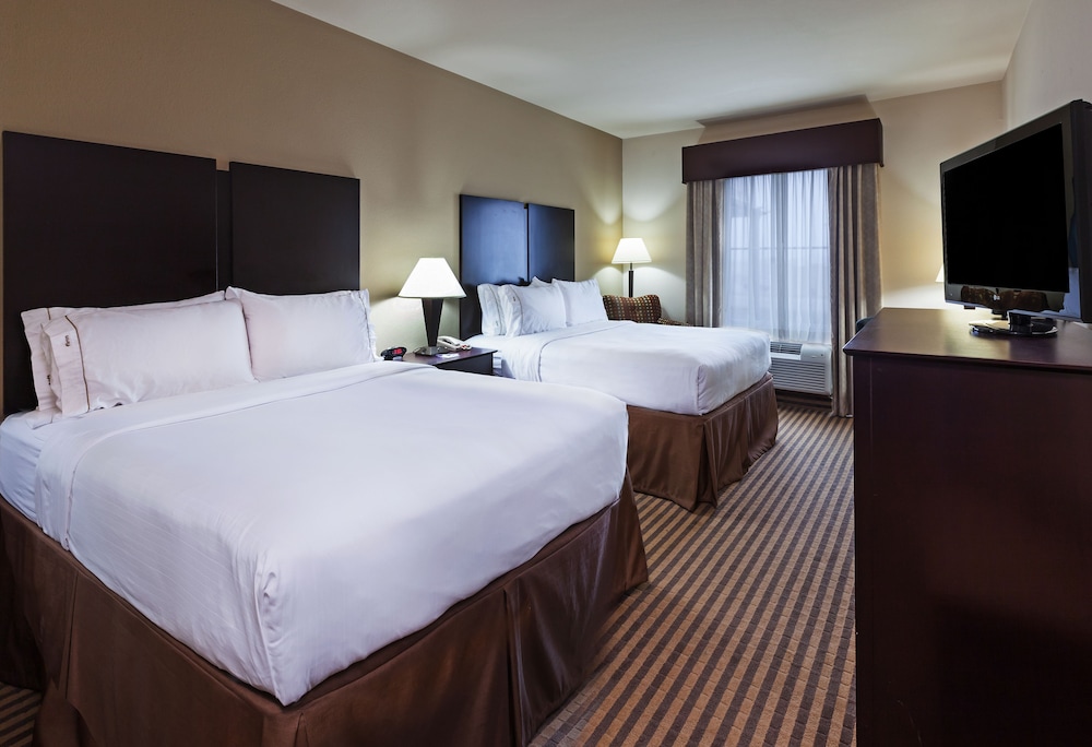 Suite, Multiple Beds