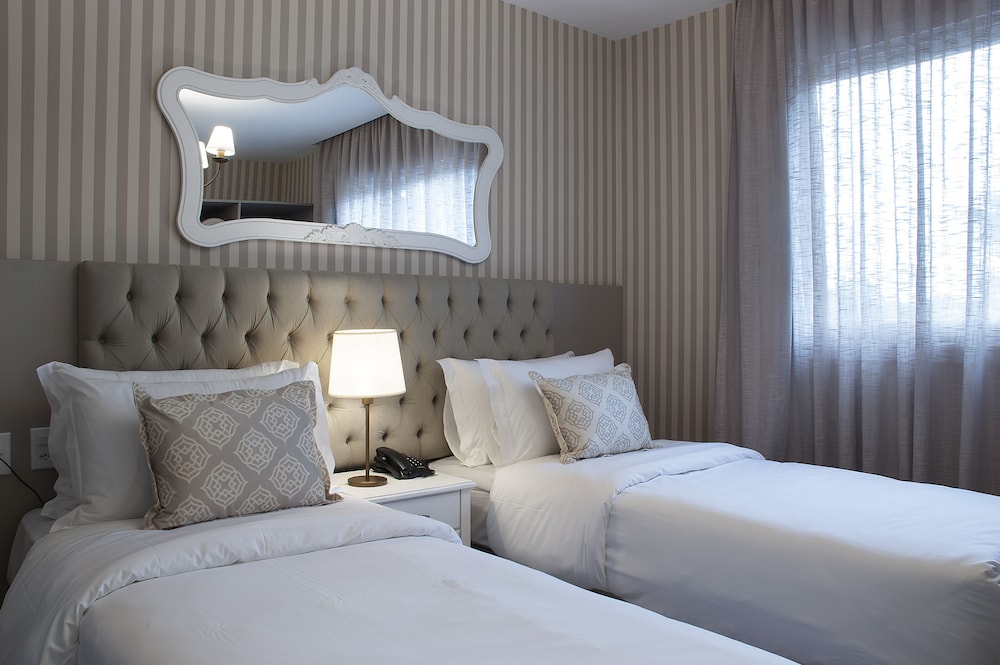 Classic Twin Room - Photo 1