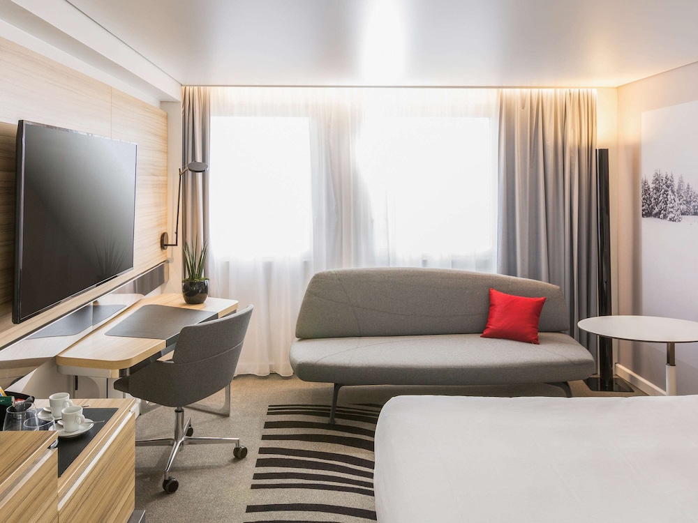 Executive Room, 1 Queen Bed with Sofa bed photo 1