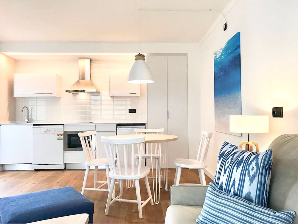 Apartment, 1 Bedroom, Balcony (2 adults + 2 children) thumbnail 5