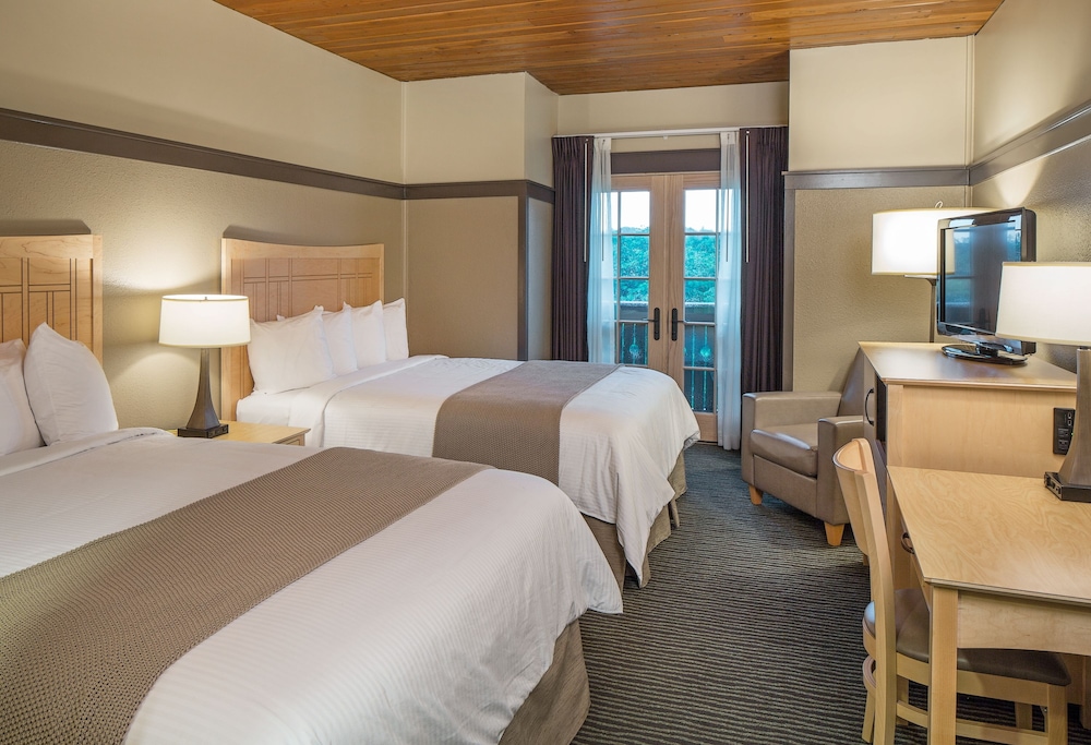 Room, 2 Queen Beds