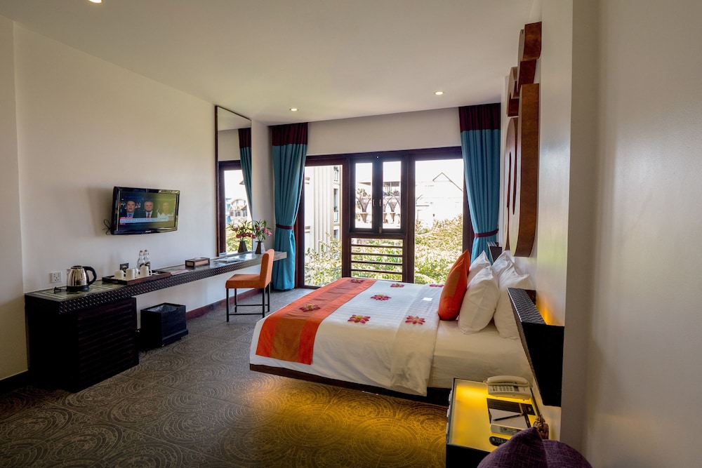 Premier Room, City View photo 2