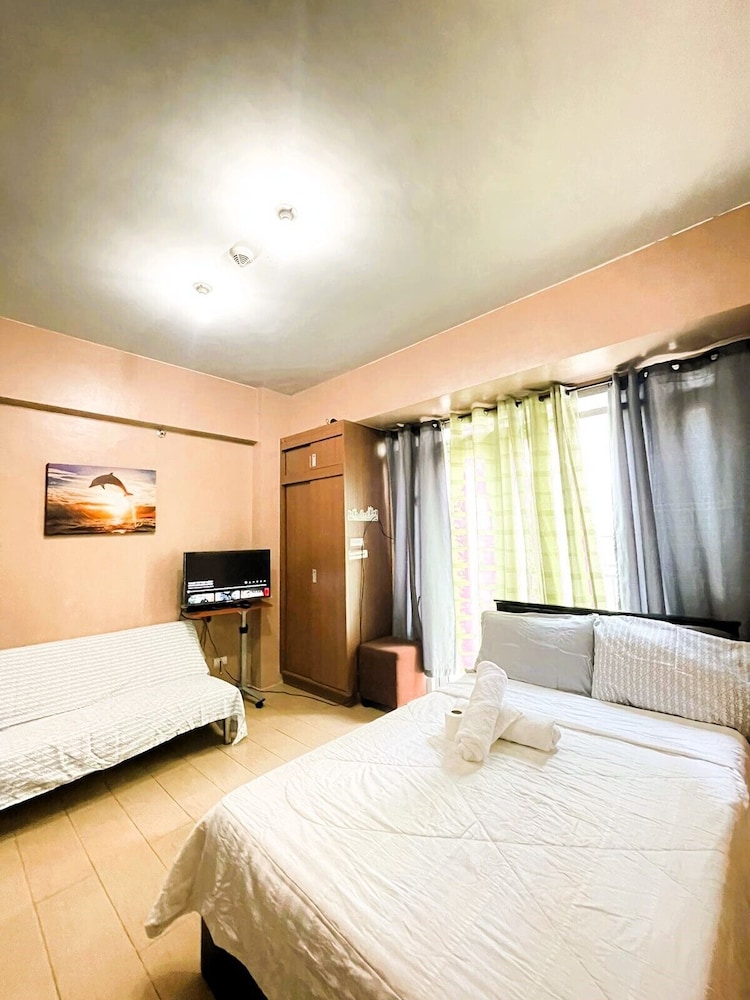 Deluxe Studio photo 2