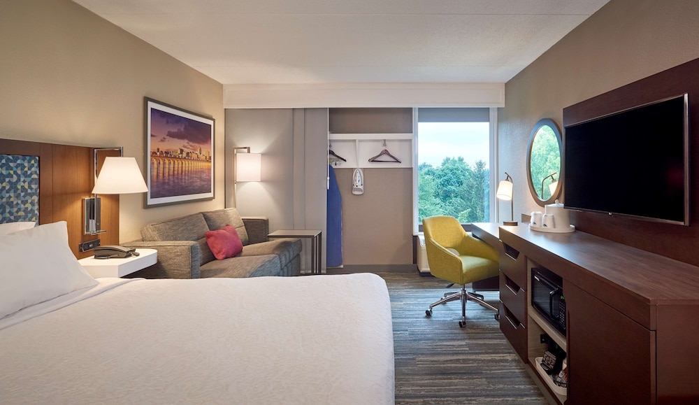 Business Room, 1 King Bed With Sofa Bed, Non Smoking - Photo 3