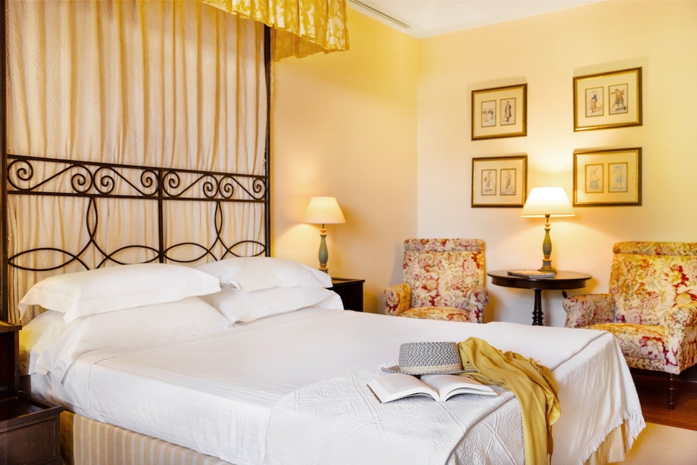 Superior Double or Twin Room - Photo 6
