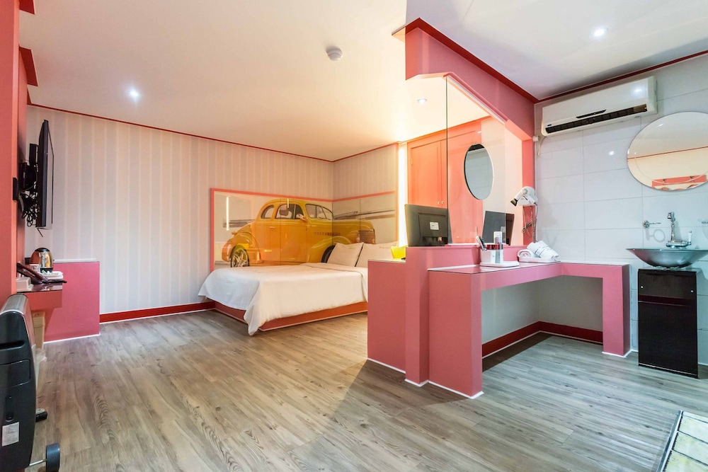 Suite photo 1