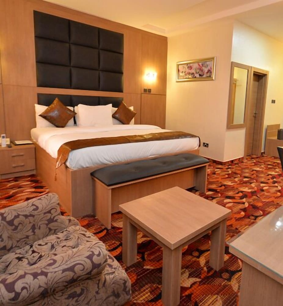 Royal Suite, Balcony photo 1