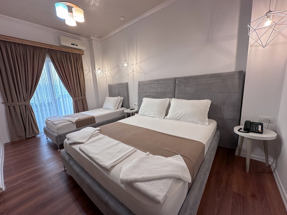 Triple Room, Balcony, Sea View photo 3