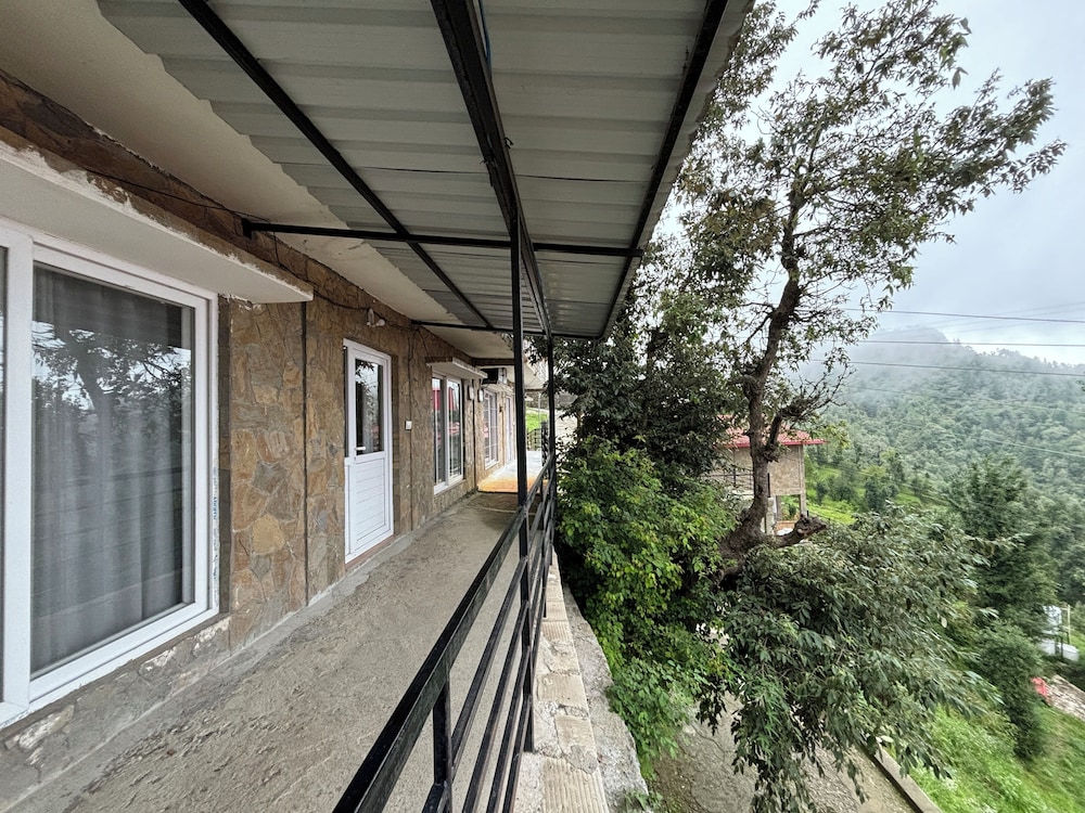 Deluxe Apartment, Hill View photo 3