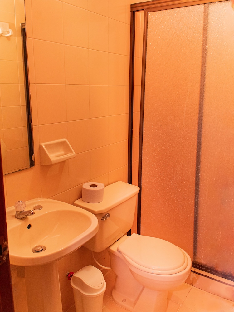 Economy Triple Room
