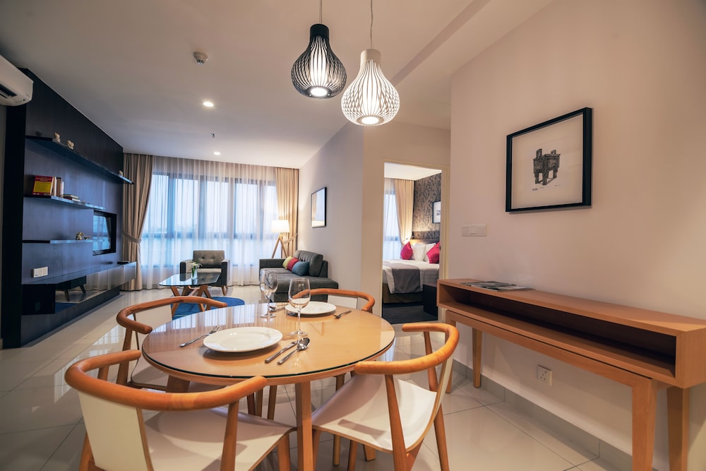 Premium Suite East Wing photo 1