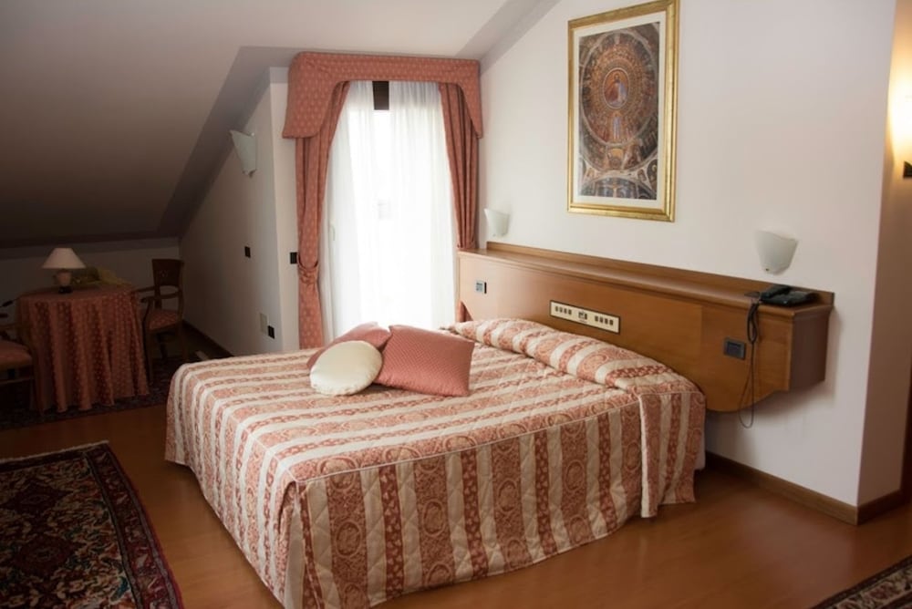 Double Room Single Use