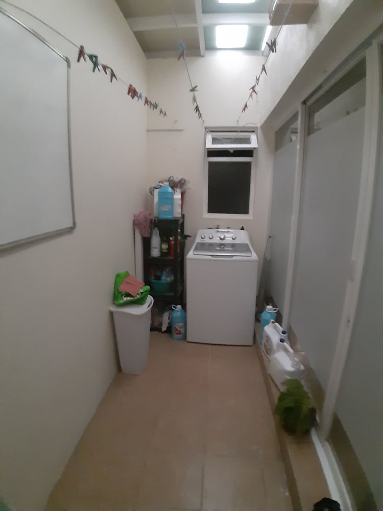 Executive Loft, 2 Bedrooms, Kitchenette, Ground Floor photo 2