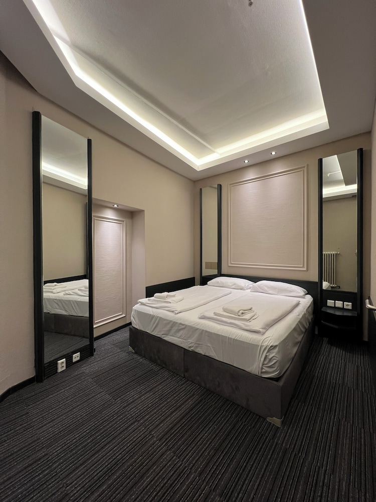 Economy Double Room - Photo 1