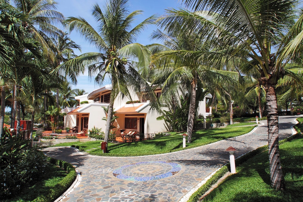 Premium Twin Room, Garden View - Photo 8