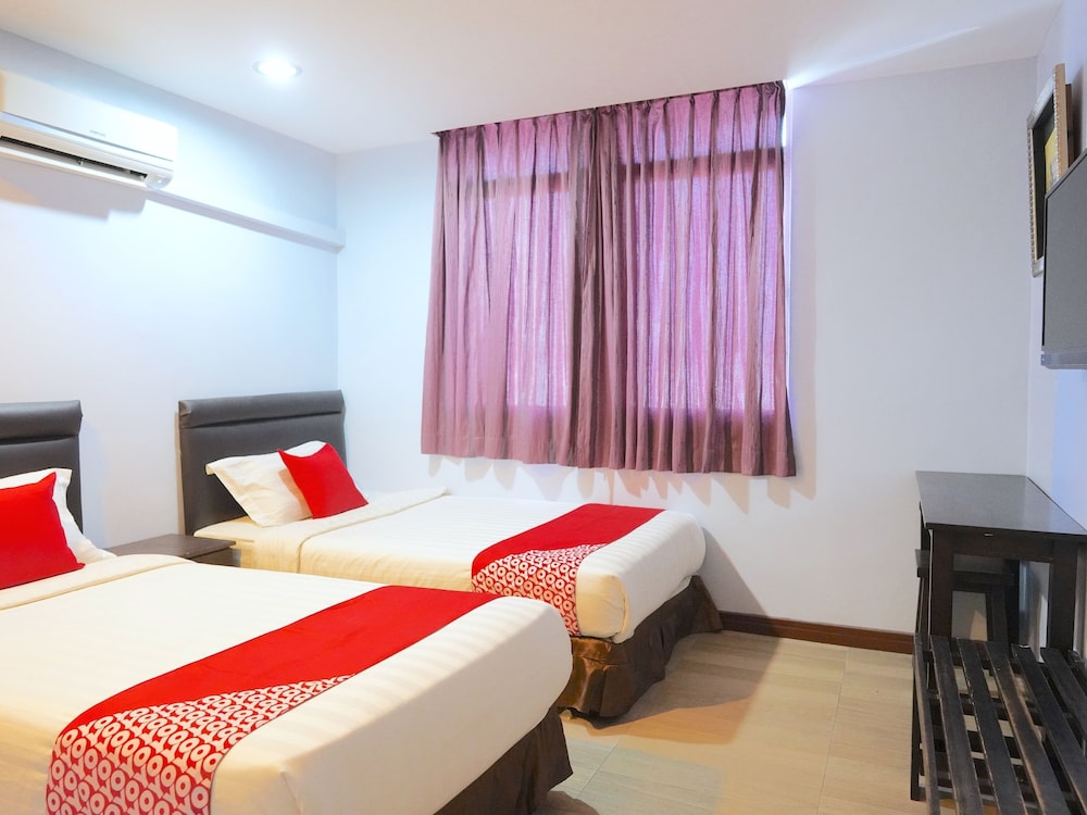 Deluxe Twin Room photo 3