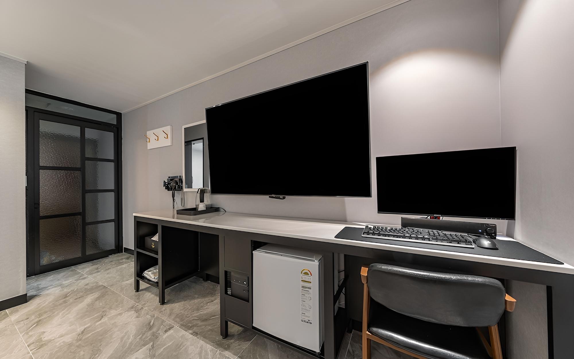 Room (Standard Room (Smart TV 1PC Netflix)) - Photo 10