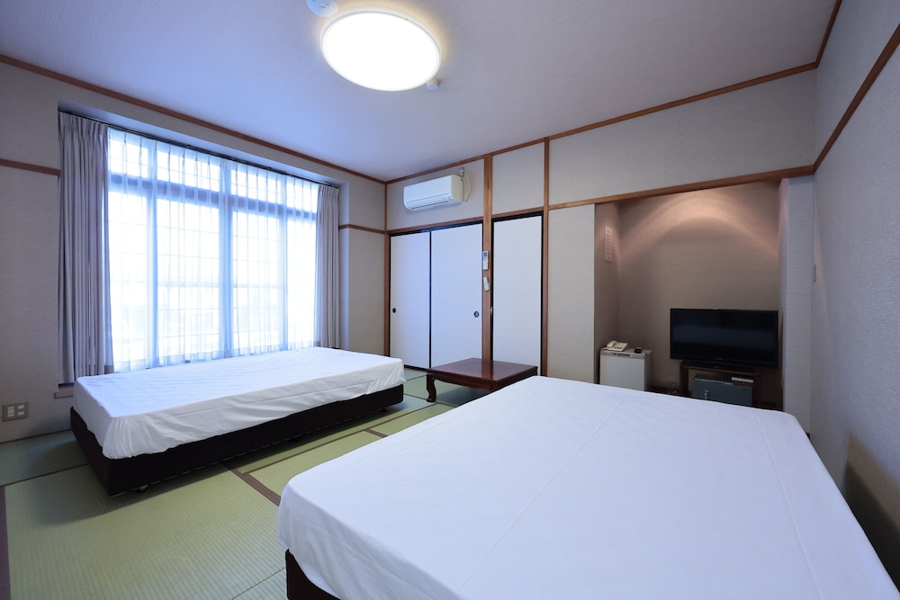 Japanese-style Room 10 Tatami Mats with Toilet - Room 101, Non Smoking photo 1