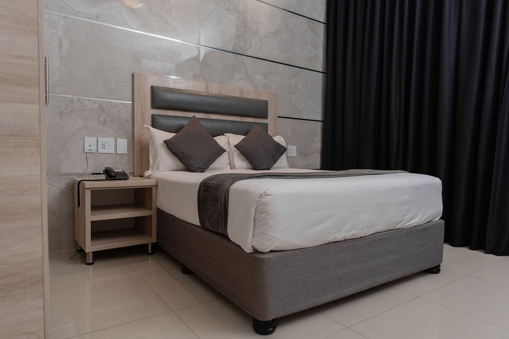 Double Room - Photo 5