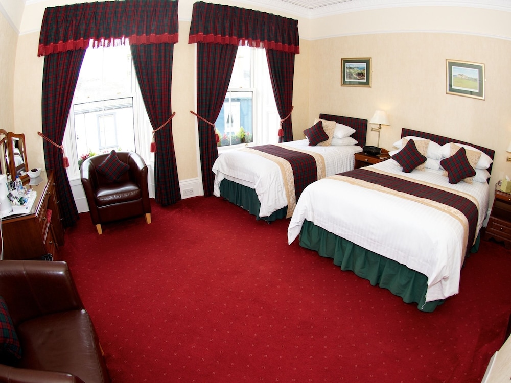 Twin Room, Ensuite (Ground floor twin) photo 2