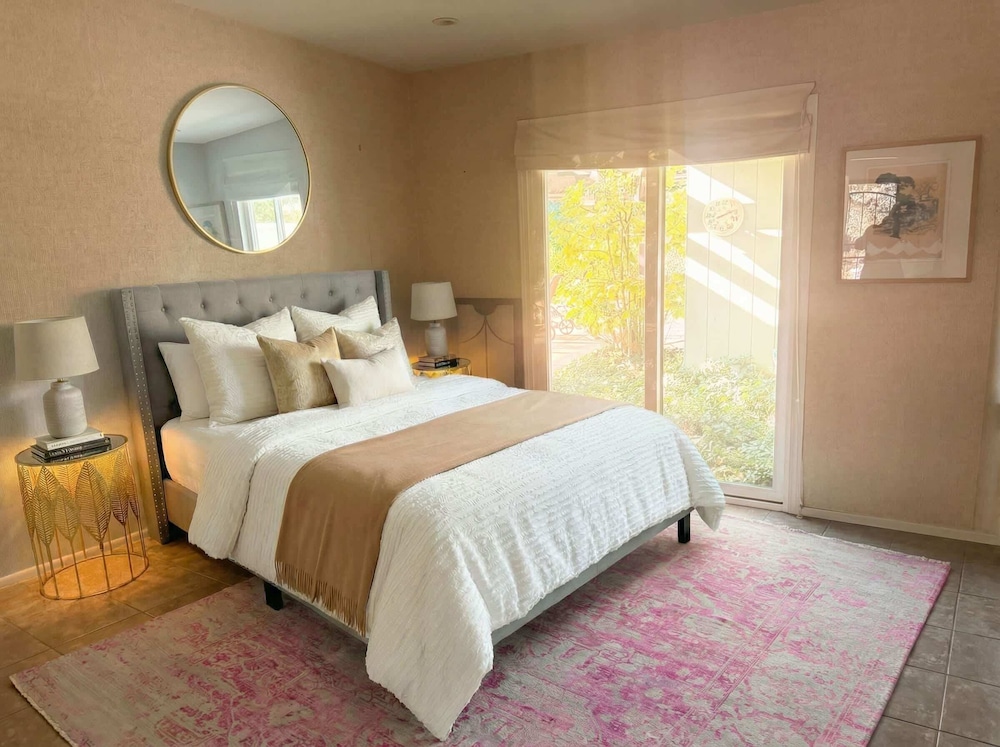 Mid-century Ojai Escape Hot Tub Serene Garden, 写真 13