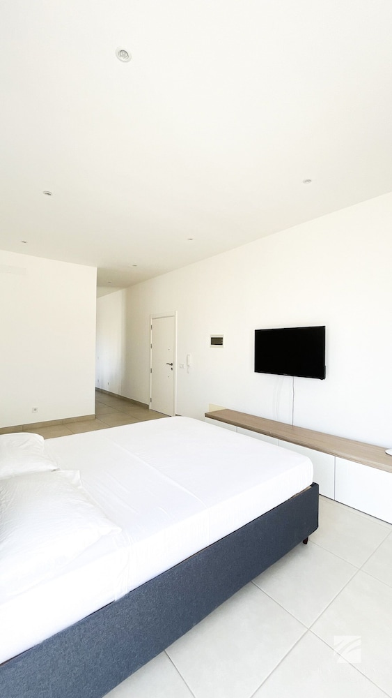 Economy Apartment
