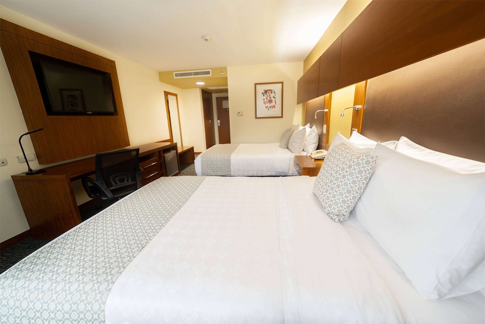 Standard Room, 2 Double Beds, Non Smoking