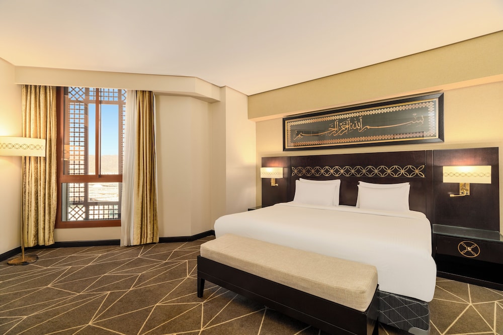 Superior Room, 1 King Bed, City View