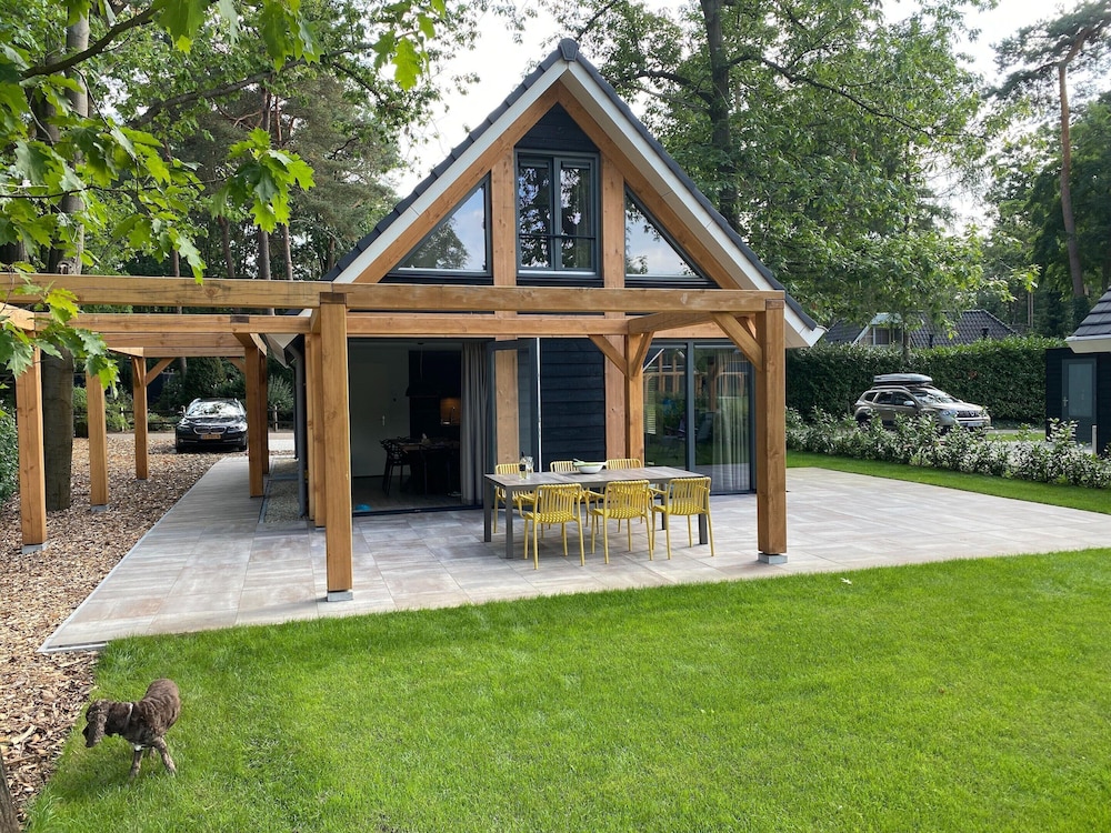House photo 2