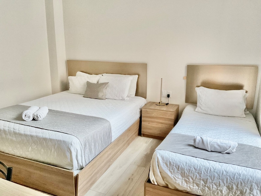 Luxury Apartment, 2 Bedrooms, City View photo 2