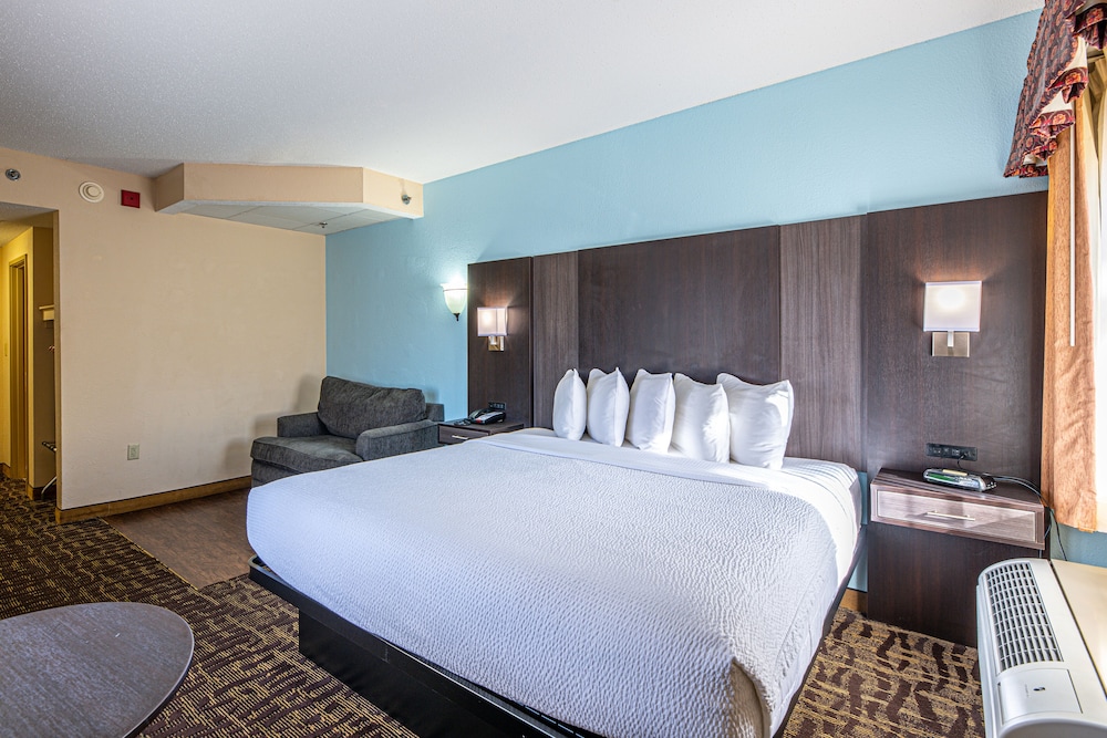 Standard Room, 1 King Bed photo 1