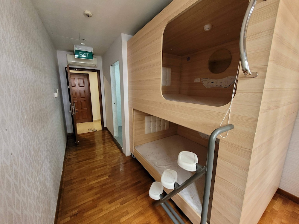 Family Room, 2 Queen Beds, Non Smoking, Private Bathroom photo 1