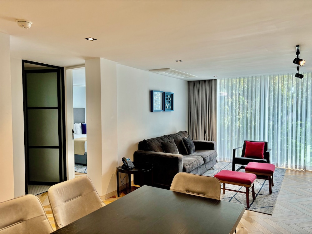 Executive Apartment, 2 Bedrooms - Photo 9