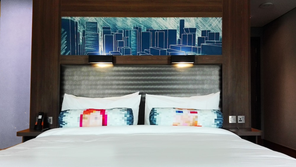 Breezy, Room, 2 Queen Beds, City View photo 3