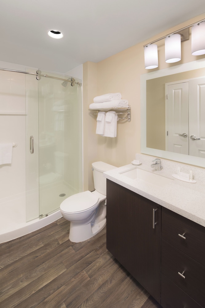 Studio, 1 King Bed with Sofa bed, Partial Ocean View (Hearing Accessible) photo 3