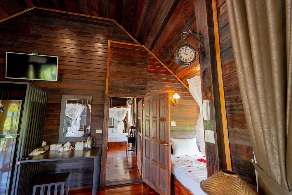 Premium Family Suite Room (Heuanjoomjai)