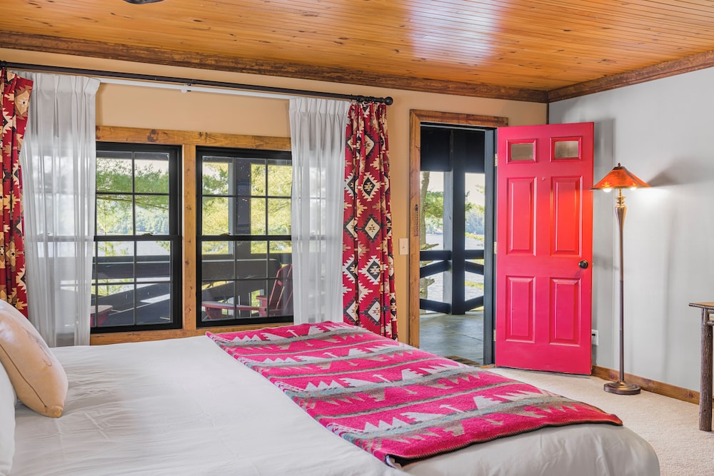 Lodge King Lake View