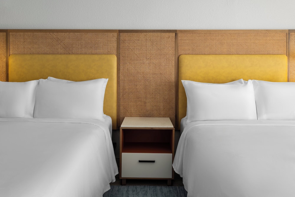 Suite, Multiple Beds, Oceanfront - Photo 2
