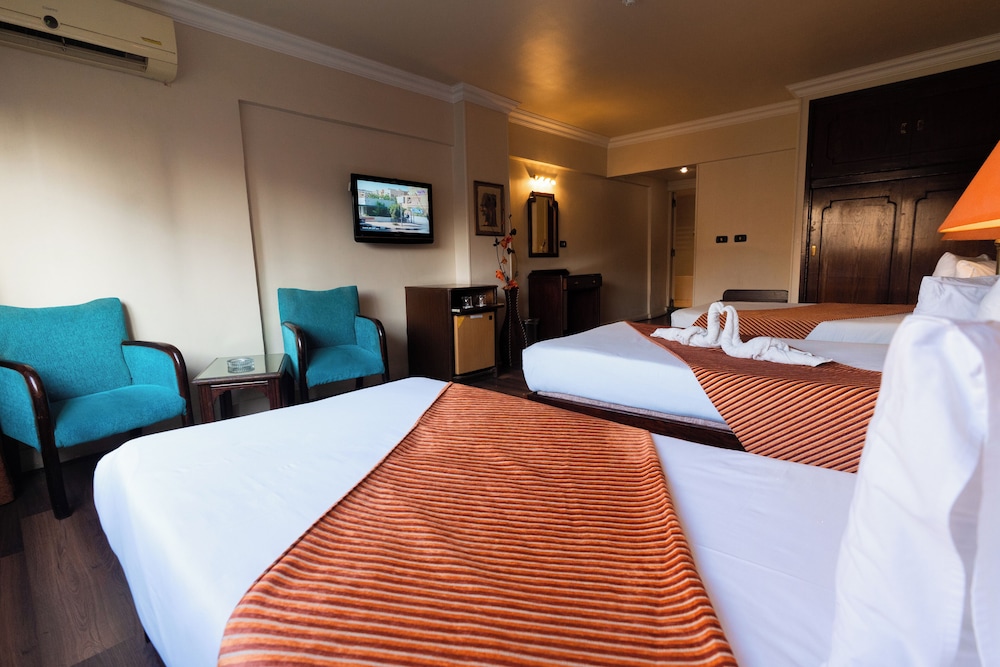 Standard Double Or Twin Room - Photo 13