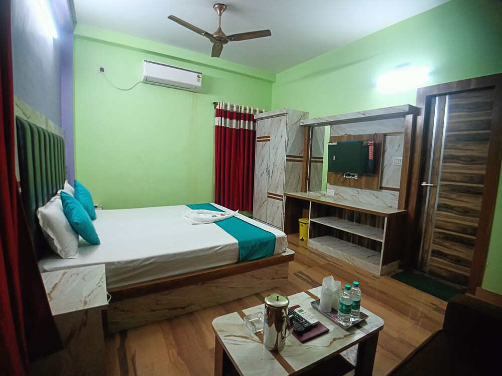 Super deluxe side sea view room from common balcony photo 2