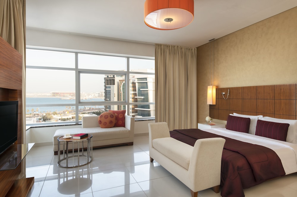 Premier Suite, 1 Bedroom - Photo 1